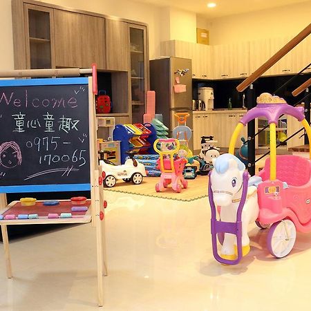 Childlike Innocence Homestay Hualien stad Exteriör bild