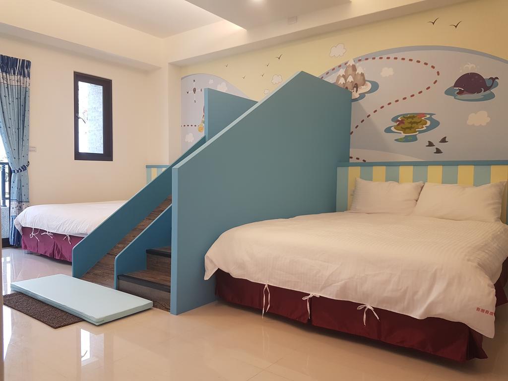 Childlike Innocence Homestay Hualien stad Exteriör bild