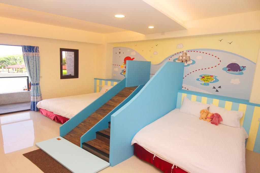 Childlike Innocence Homestay Hualien stad Exteriör bild