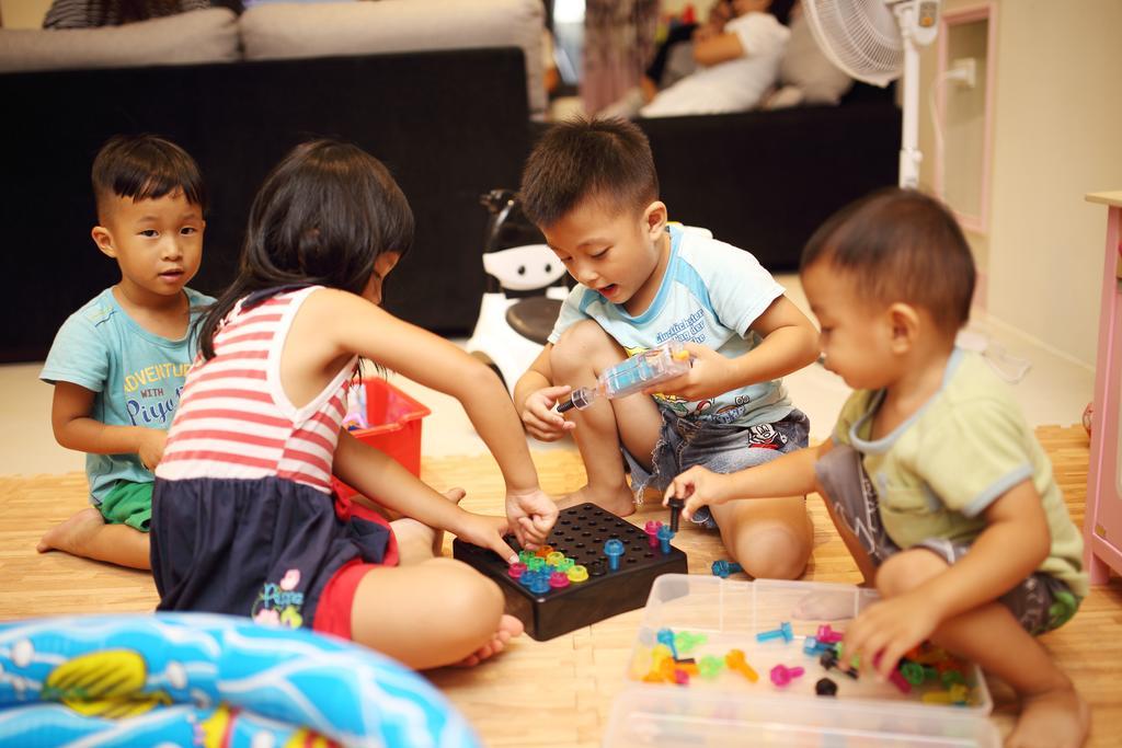 Childlike Innocence Homestay Hualien stad Exteriör bild