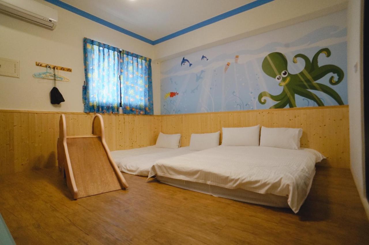 Childlike Innocence Homestay Hualien stad Exteriör bild